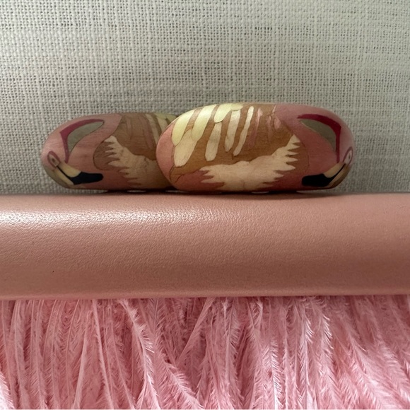 Sy&Vie pink flamingo clutch with ostrich feathers. - Picture 4 of 6